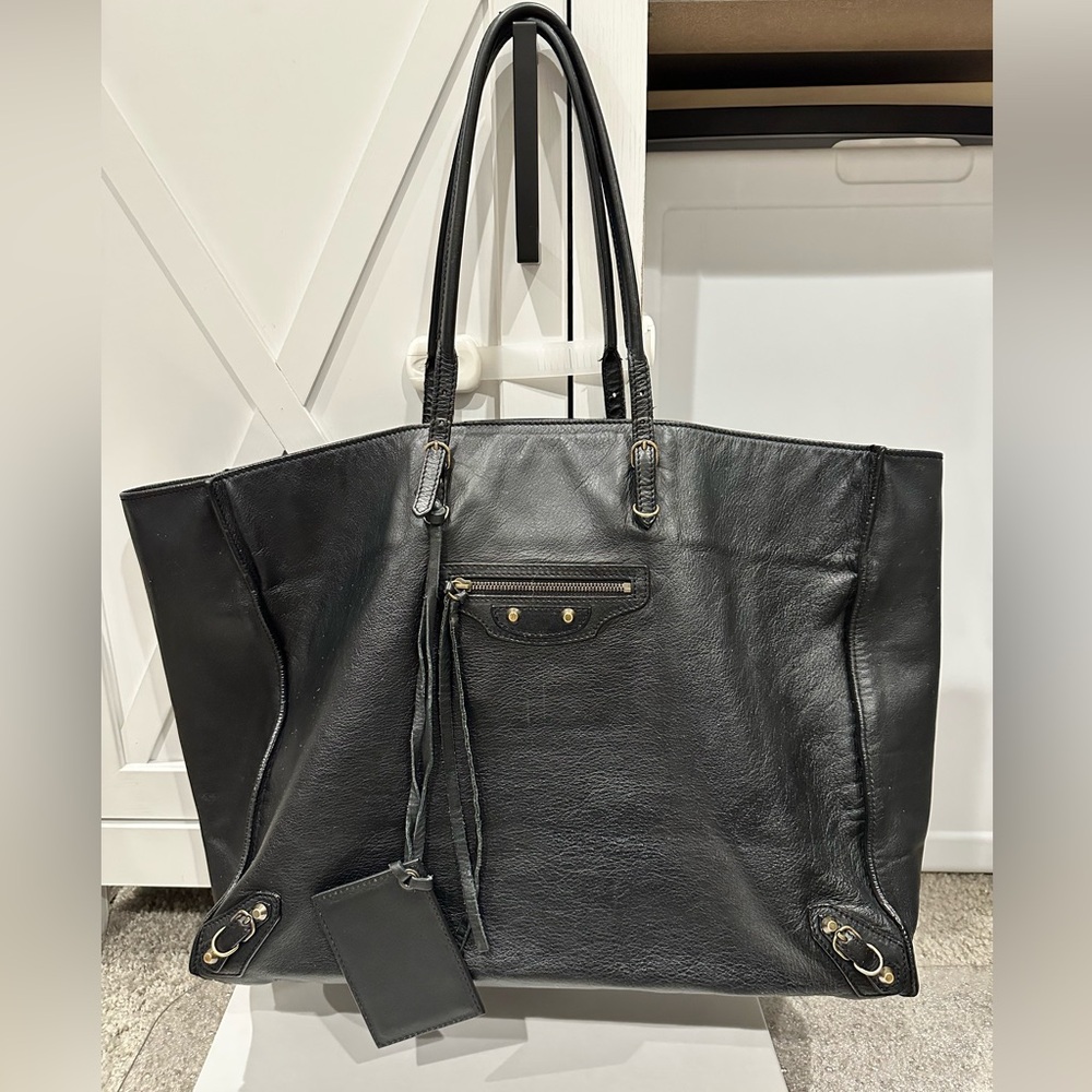 Balenciaga Veau Papier A4 tote black leather